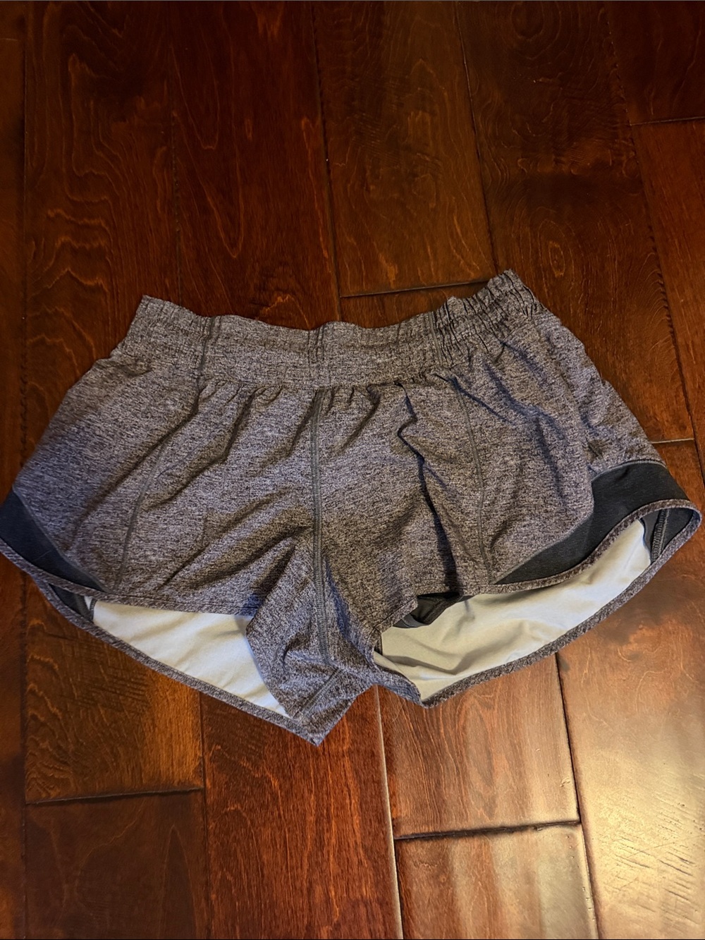 Women’s Heather Gray Hottie Hot. 2.5 inches